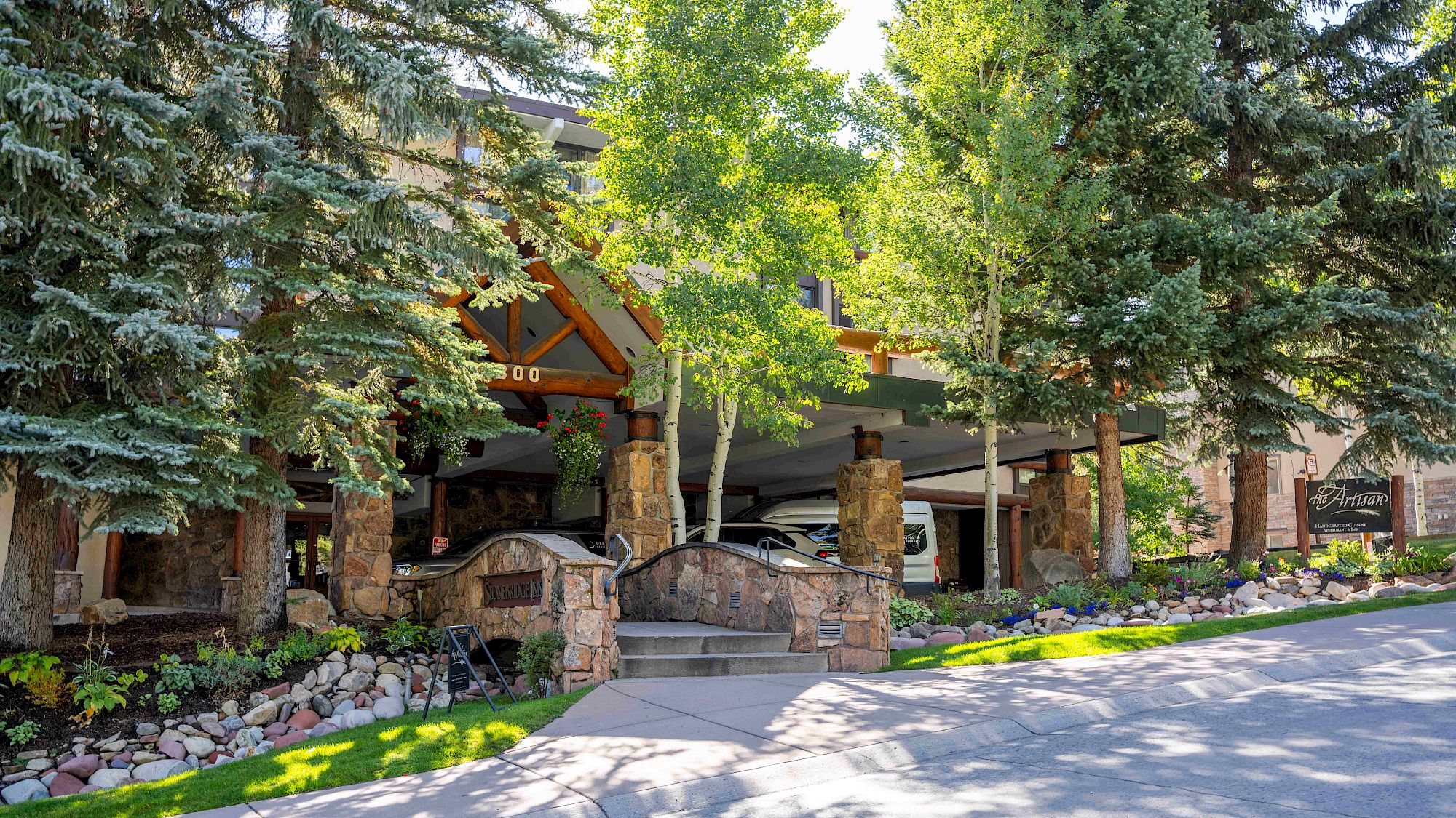 Stonebridge Inn | Photo Gallery | Snowmass